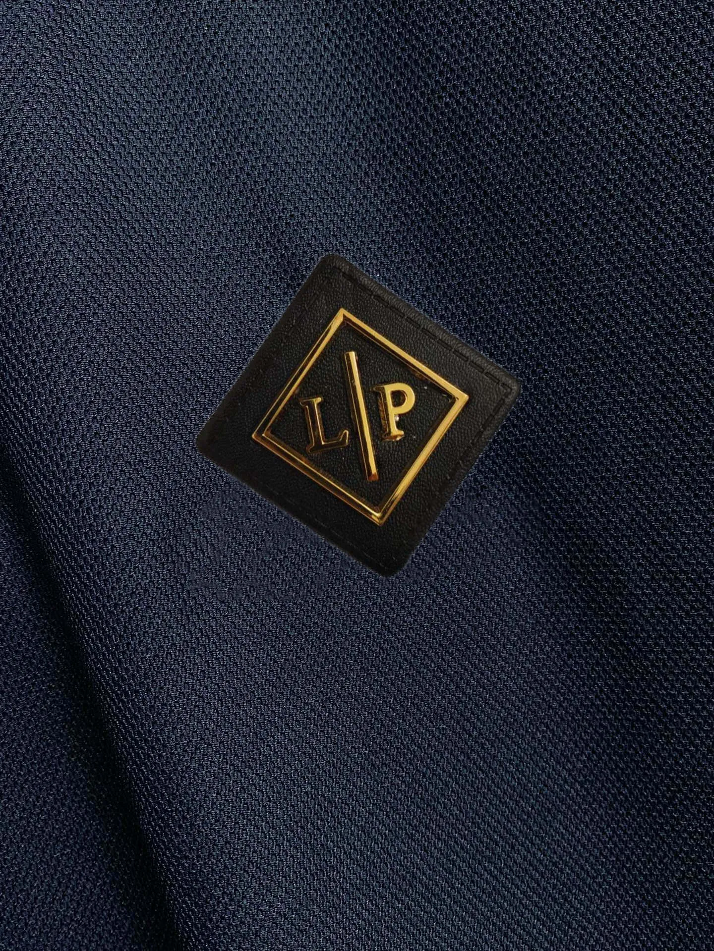 , LP highly recommends! Spring and summer new products are on sale at the counter. Fashionable Premium Men's Polo - Logo on the chest, personalized and fashionable/Imported top-notch high-density mercerized pearls, extremely skin-friendly and comfortable. It feels very delicate, has a good texture, is cool and breathable, and is overall a very good product. It can be worn alone without any problem. Size M-4Xl
